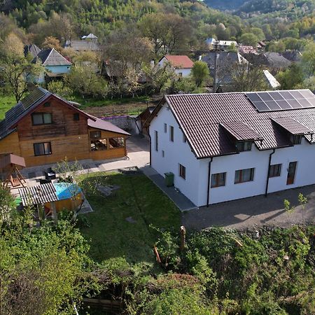 Готель Casa Cu Povesti Rosia Montana Екстер'єр фото