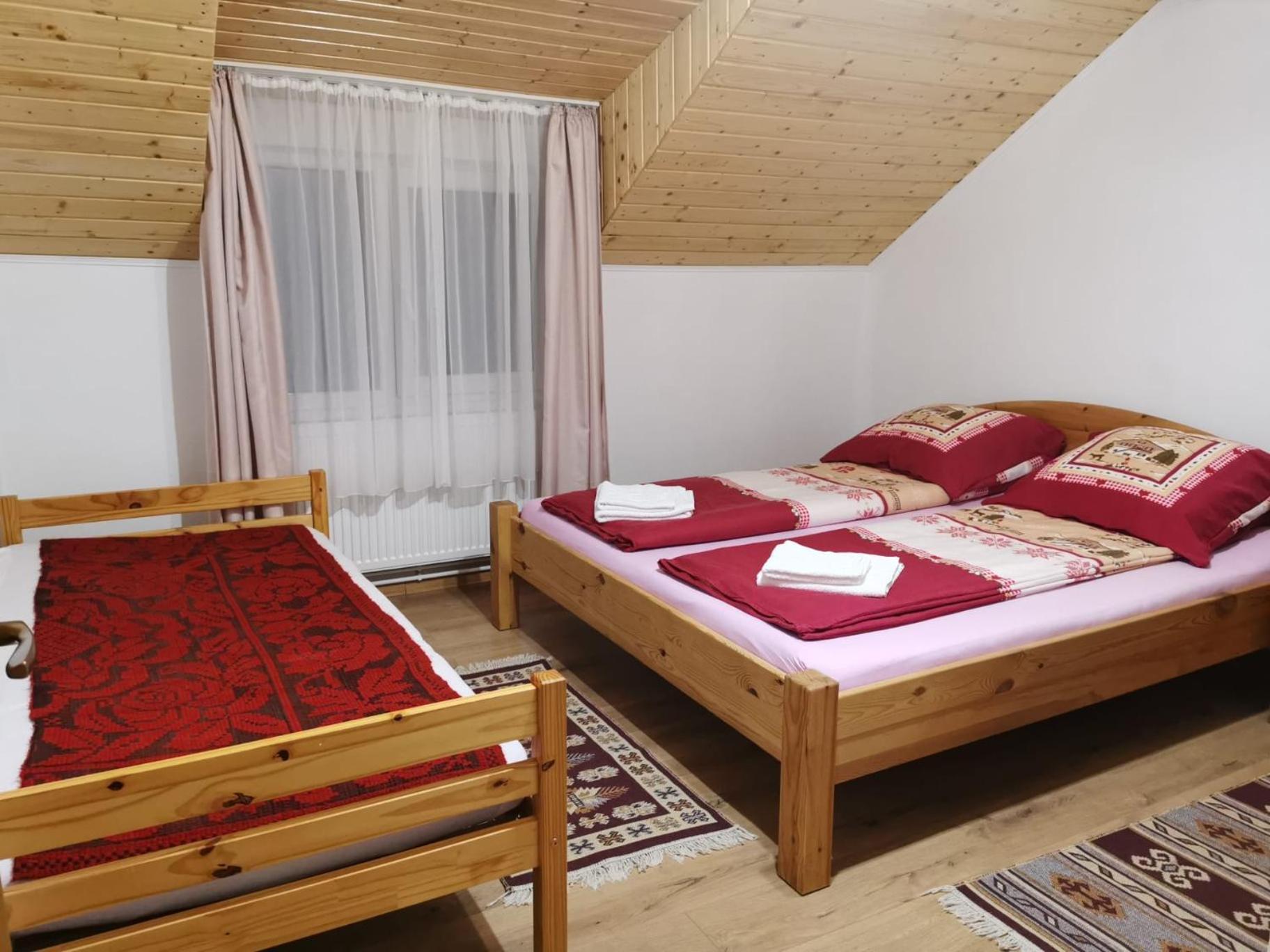 Готель Casa Cu Povesti Rosia Montana Екстер'єр фото